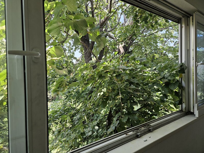 Titan, pe strada Cucuteni intersectie Barajul Lotru, 5 minute metrou,